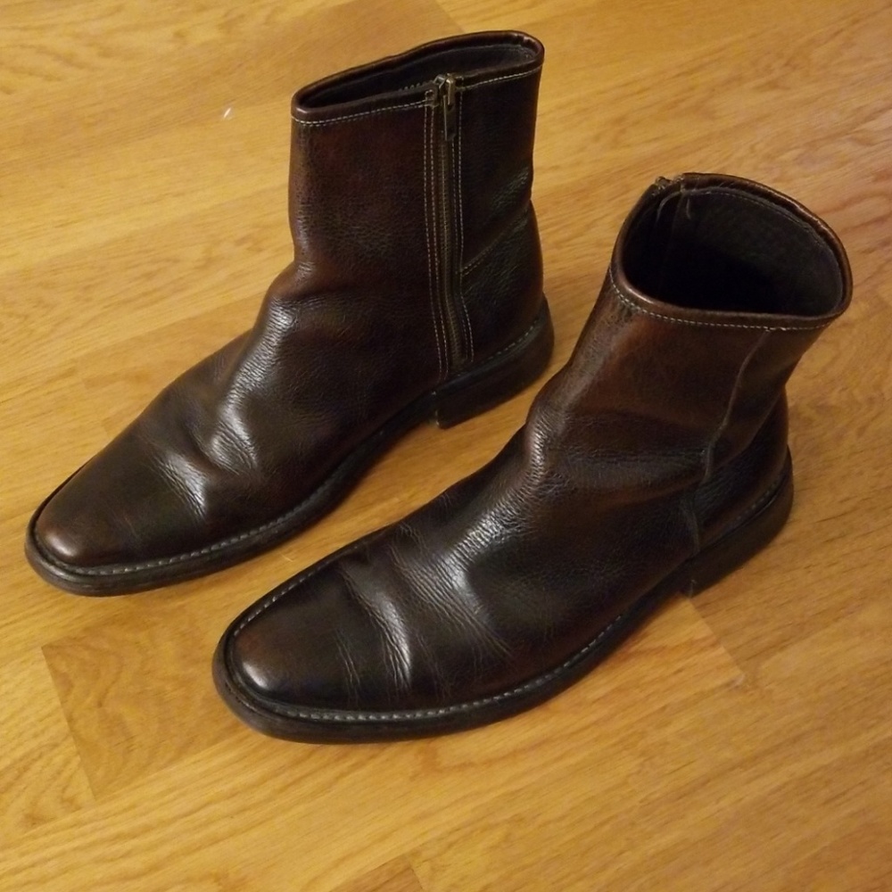 Dark brown leather Cole Haan ankle boots